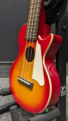 Epiphone Les Paul Acoustic/Electric Soprano Ukulele - Cherry Sunburst 2